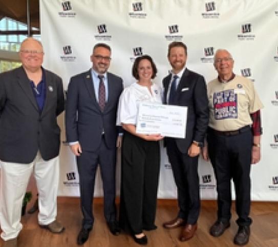 Holloway big check photo