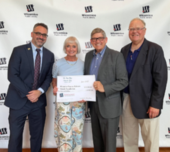 Hoy family donates to the library